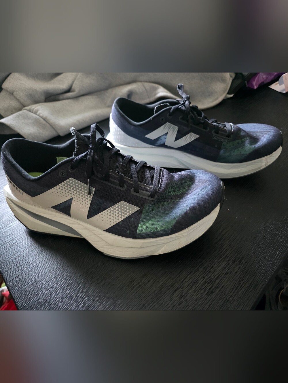 New Balance Men's FuelCell Rebel v4, Graphite/Black, [MFCXLK4]
